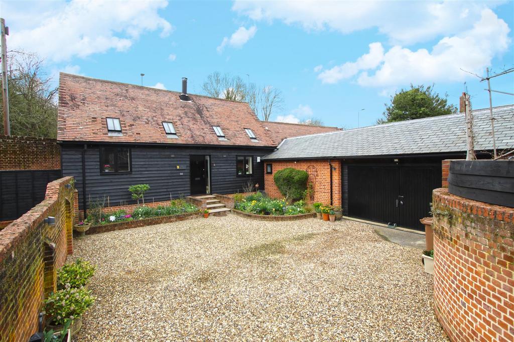 Church Lane, Stapleford, Hertford 3 bed house for sale £880,000