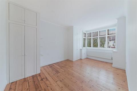 20 Mina Road, London, SW19 3AU