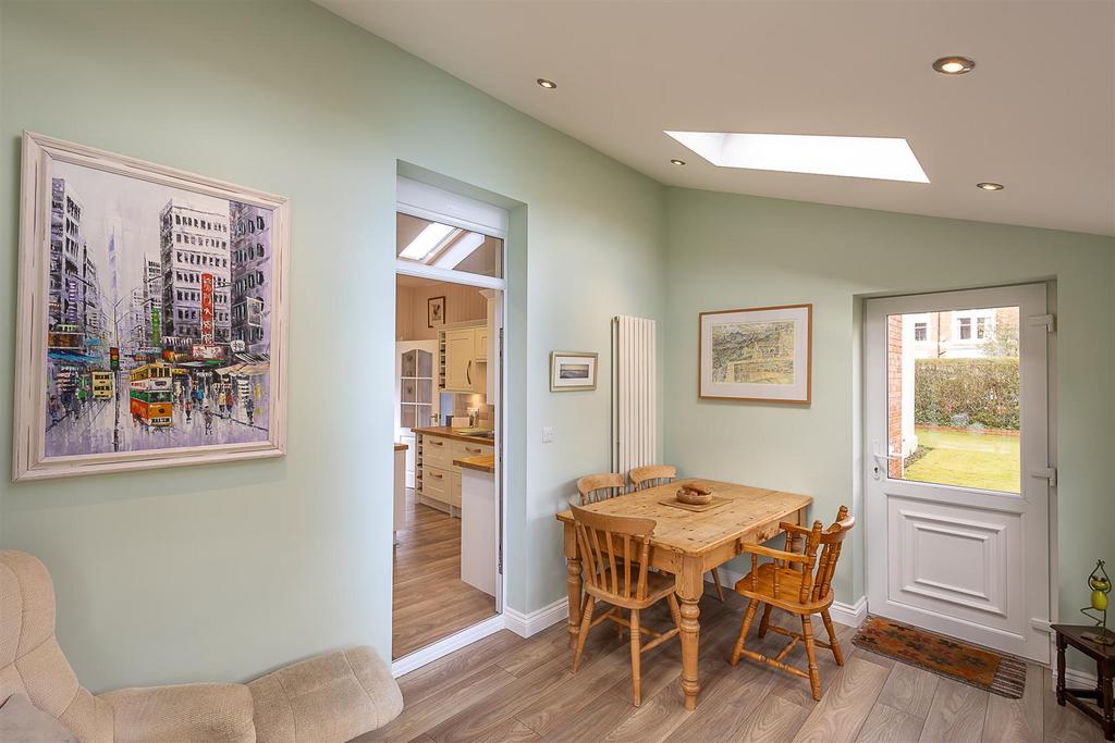 Sun/Dining Room