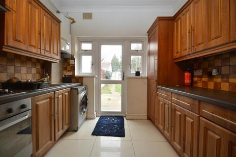 3 bedroom terraced house for sale, Eastern Avenue, Redbridge, IG4 5AA