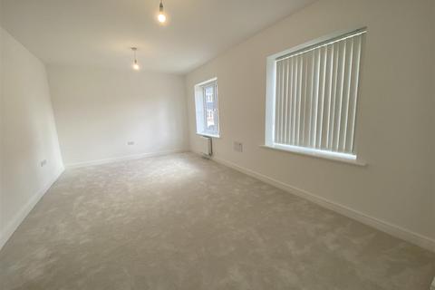 3 bedroom end of terrace house to rent, Omaha Grove, Paddock Wood