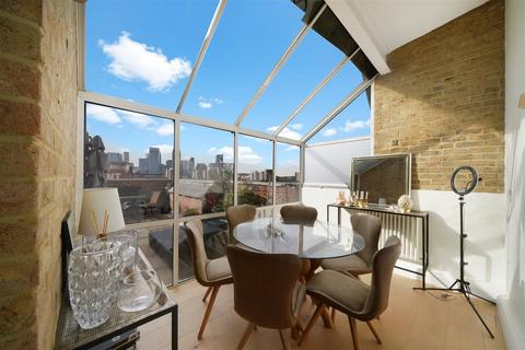 2 bedroom penthouse for sale, Foundry House, Morris Road E14