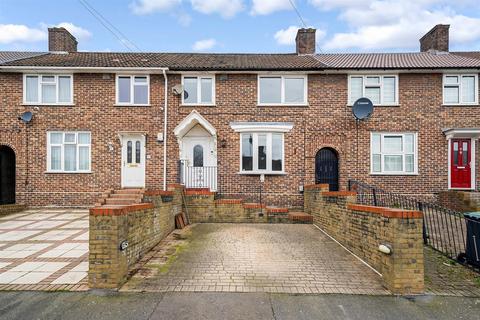39 Normanton Park, London, E4 6HE