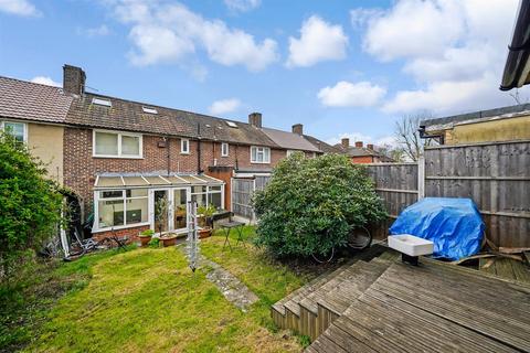 39 Normanton Park, London, E4 6HE