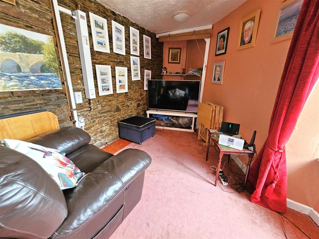 Sitting Room 2.jpg