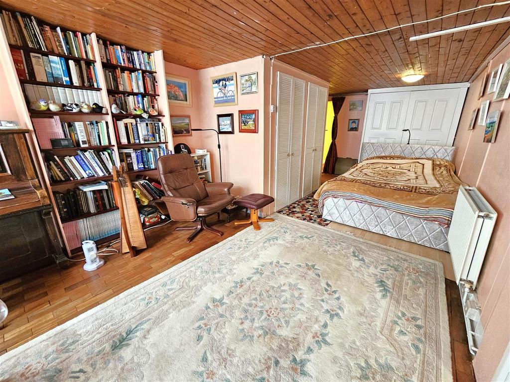 Downstairs Bedroom.jpg