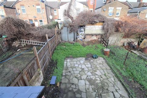 5 bedroom terraced house to rent, Tynemouth Road, London N15