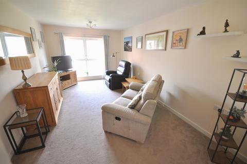 2 bedroom apartment for sale, Church Street, Thorne, Doncaster