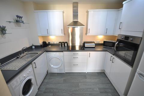 2 bedroom apartment for sale, Church Street, Thorne, Doncaster