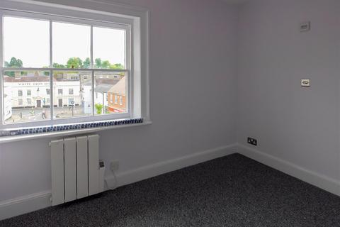 1 bedroom flat to rent, Flat 3 Victoria House, Market Place, Hadleigh, Suffolk, IP7 5DL