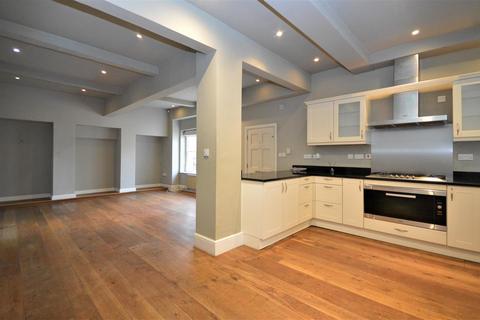 3 bedroom mews to rent, Castle Hill, Baslow Road, Bakewell