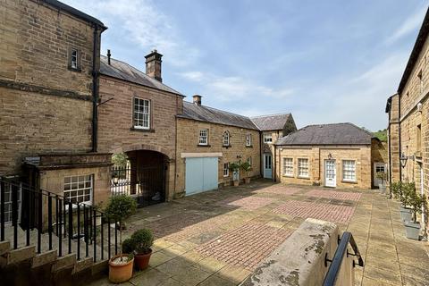 3 bedroom mews to rent, Castle Hill, Baslow Road, Bakewell