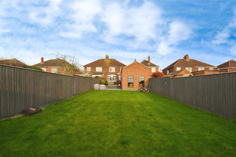 3 bedroom semi-detached house for sale, 58, Glover Road, Scunthorpe