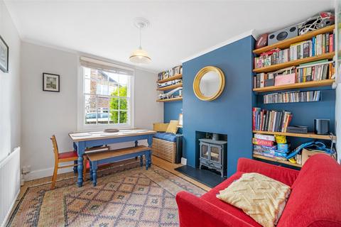 130 Victor Road, London, SE20 7JT