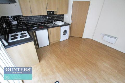 1 bedroom flat for sale, Georges House, Upper Millergate Town Centre, Bradford, West Yorkshire, BD1 1SX