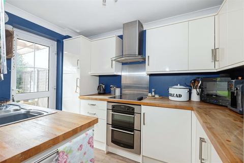 52 Boxgrove, Goring By Sea, Worthing, BN12 6AR