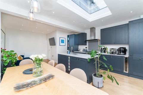 3 Salisbury Road, London, W13 9TU