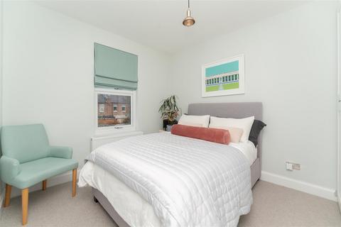 3 Salisbury Road, London, W13 9TU