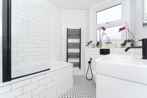 3 Salisbury Road, London, W13 9TU