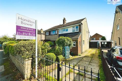 3 bedroom semi-detached house for sale, Vicar Park Drive, Halifax