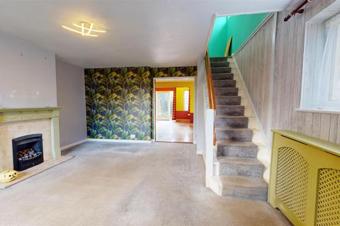 3 bedroom semi-detached house for sale, Vicar Park Drive, Halifax