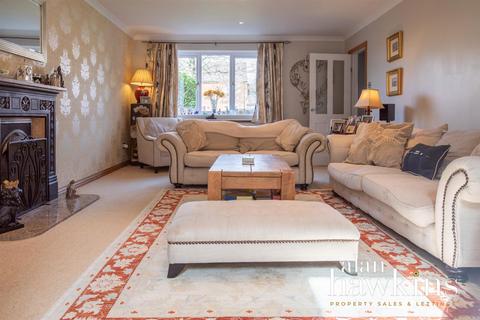 12 Boundary Close, Bradenstoke, Chippenham, SN15 4JZ