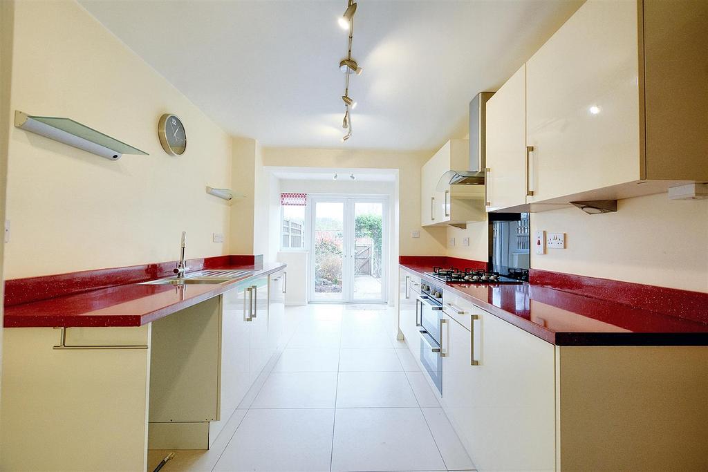 Kitchen 1.jpeg