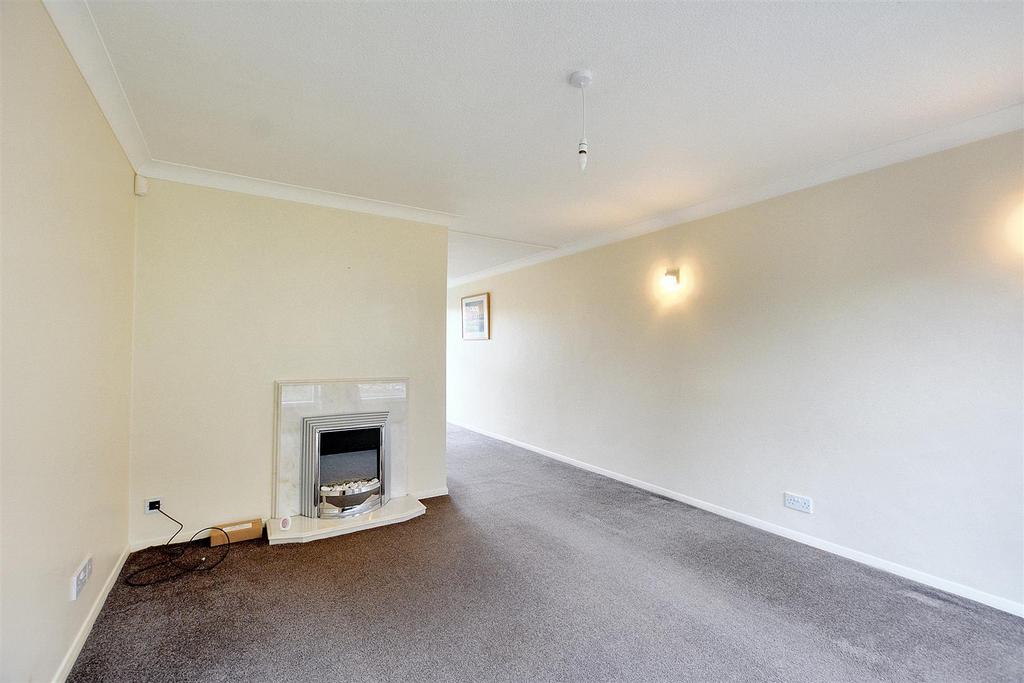 Living Room 2.jpeg