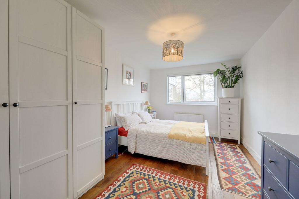 Sydenham Hill, Sydenham, London, SE26 2 bed flat for sale £365,000