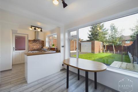 24 Bearsden Crescent, Hinckley, LE10 0SQ