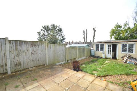 4 bedroom semi-detached house for sale, Adelaide Grove, East Cowes