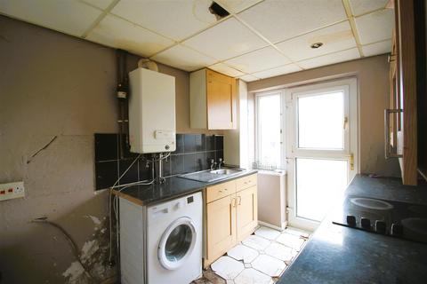 21 Ing Field, Oakenshaw, Bradford, BD12 7EF