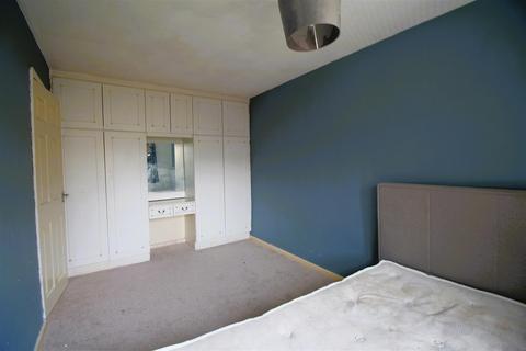 21 Ing Field, Oakenshaw, Bradford, BD12 7EF