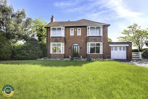 4 bedroom detached house for sale, Bawtry Road, Bessacarr, Doncaster
