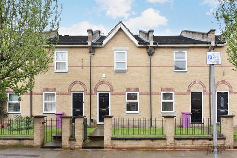 2 bedroom terraced house to rent, Westferry Road, Isle of dogs, E14