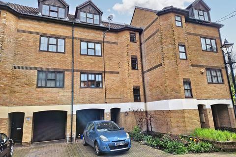 3 bedroom townhouse for sale, Hathaway Court, Rochester