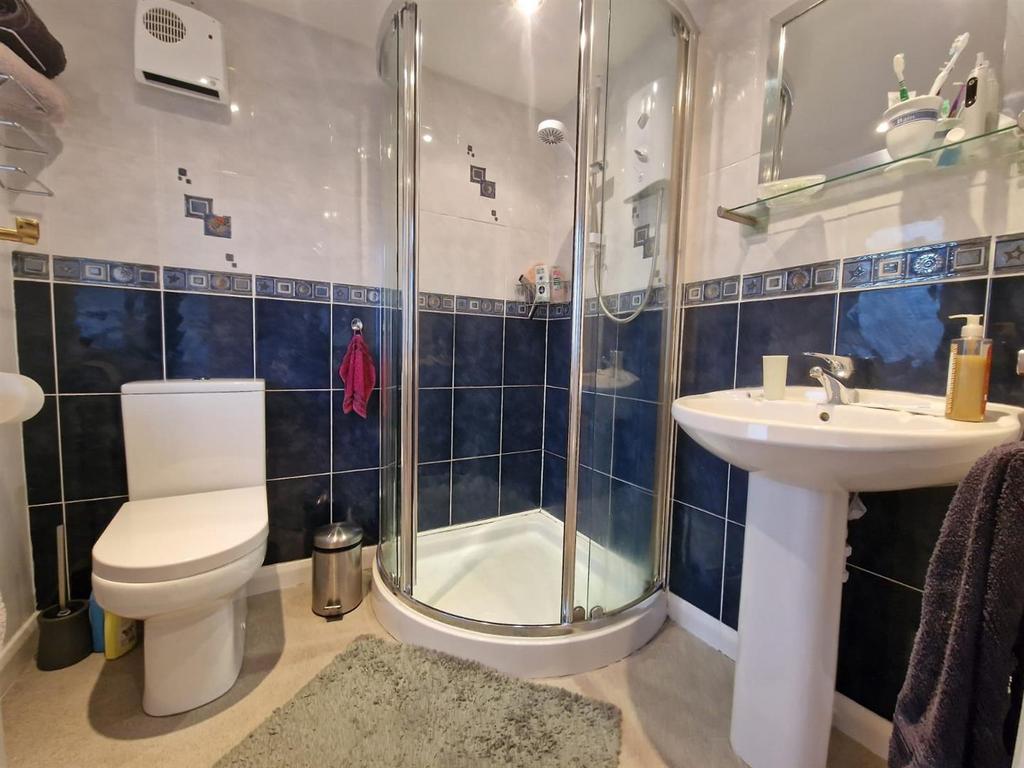 Ensuite.jpg