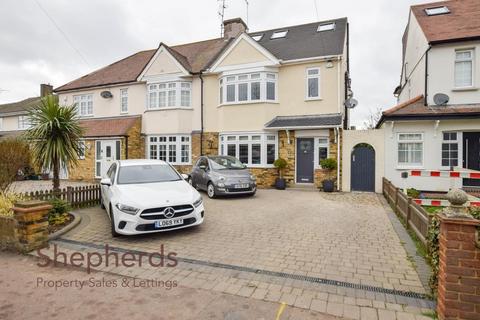 82 Cuffley Hill, Goffs Oak, Waltham Cross, EN7 5EX