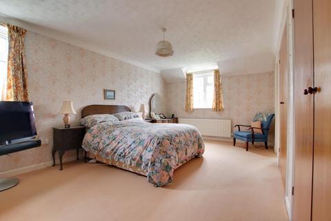 Roseleigh Meerut Road, Brockenhurst, SO42 7TD