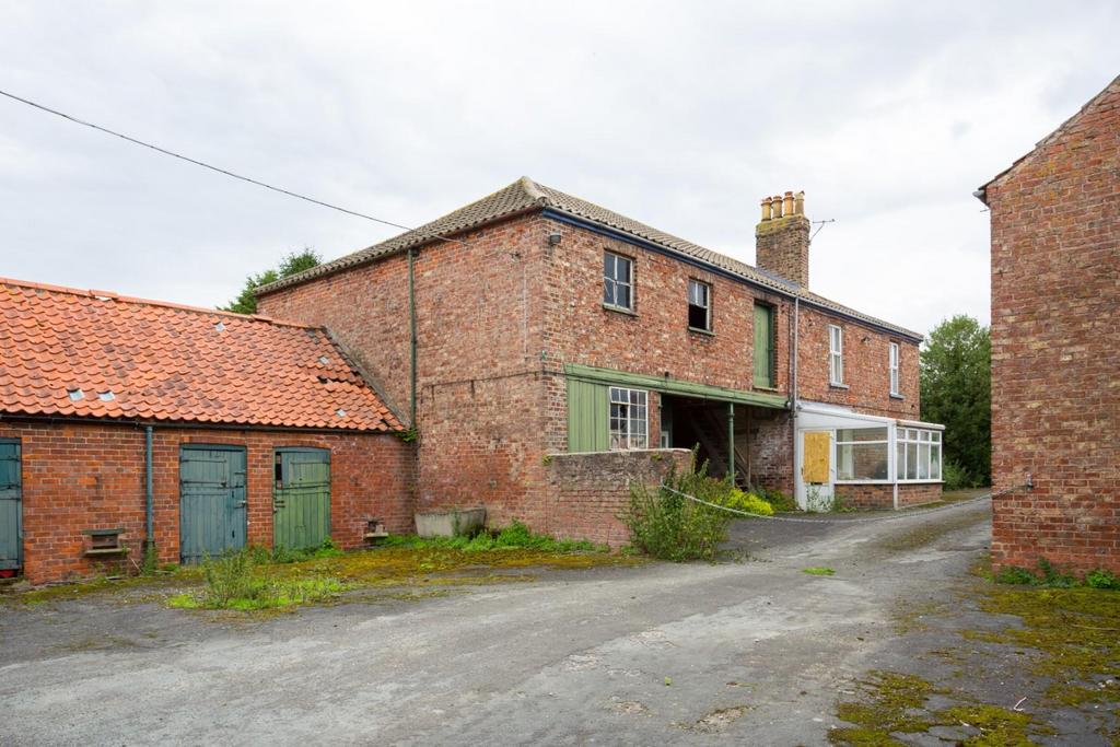 Stamford Bridge Road, Dunnington, York Plot for sale £1,000,000