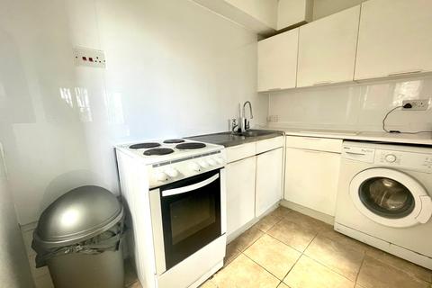 1 bedroom apartment to rent, The Beeches, Highfield South, Wirral CH42