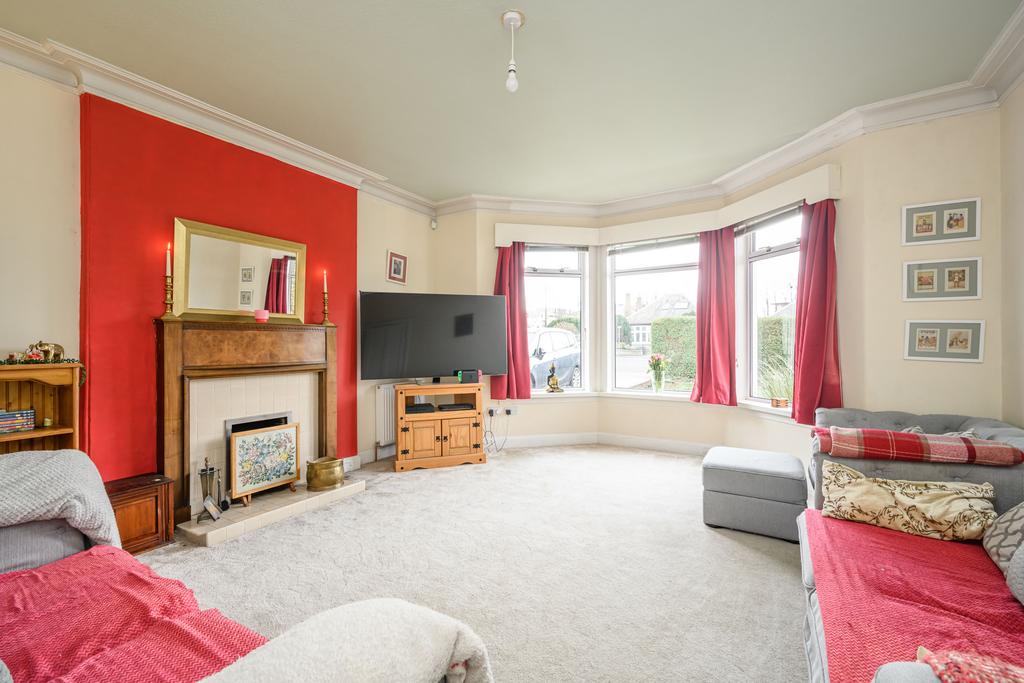 Glasgow Road, Edinburgh EH12 5 bed detached bungalow for sale £545,000