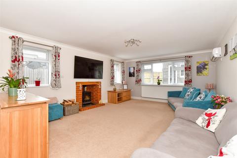 4 bedroom chalet for sale, Colewood Road, Swalecliffe, Whitstable, Kent