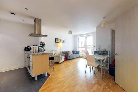 2 bedroom flat for sale, 18 Lombard Road, London SW11