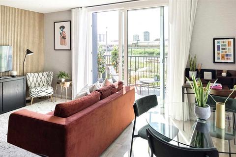 3 bedroom flat for sale, Porter House, London E14