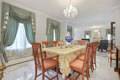 5 bedroom detached house for sale, Holne Chase, London N2