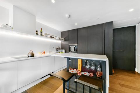 1 bedroom flat for sale, Rathbone Place, London W1T