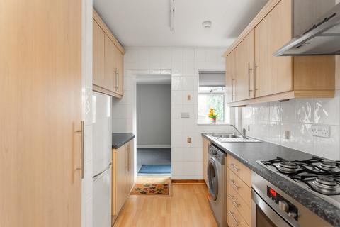 11 Broomhall Crescent, Edinburgh, EH12 7PG