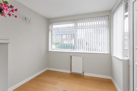 11 Broomhall Crescent, Edinburgh, EH12 7PG