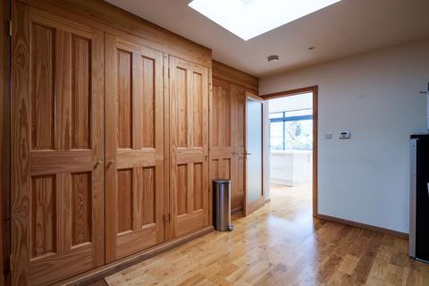 57 Morningside Drive, Edinburgh, EH10 5NF
